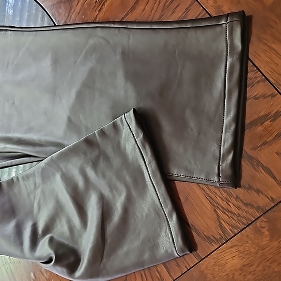 Reitmans Signature Dark Brown Vegan Leather High Waist Pants Size 16P - Picture 6 of 16